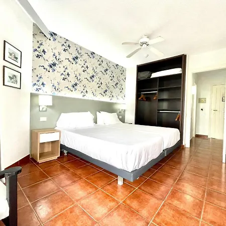 Nice With Pool View, Wifi, Near The Beach,tenerife South Appartamento *